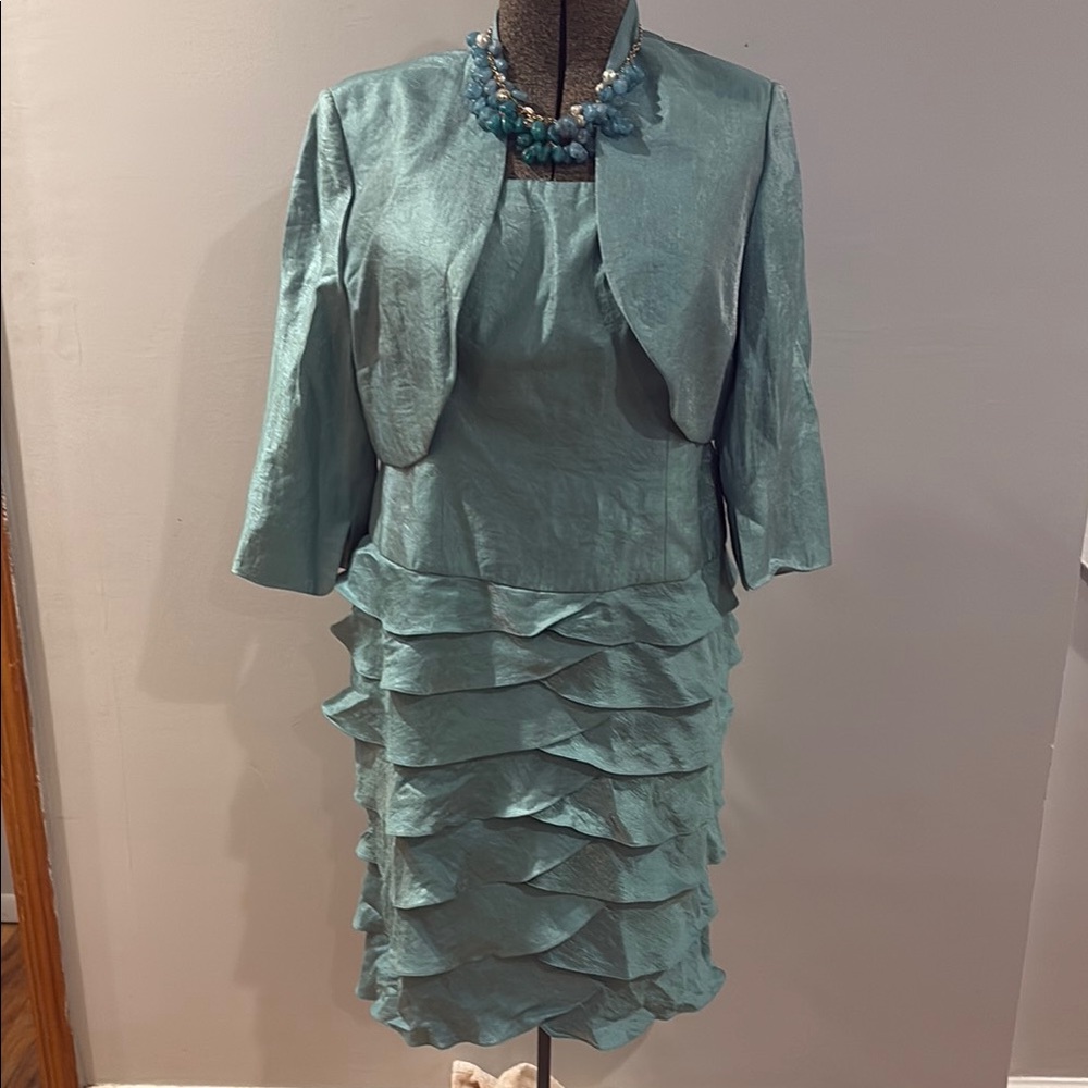 Elegant Adrianna Papell Occasions Teal Layered Dress with Jacket Size 14W